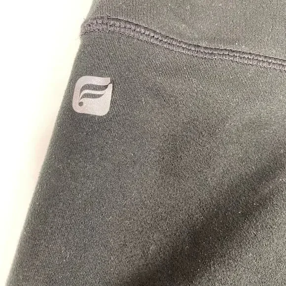 Fabletics Mesh Powerhold Capri Leggings Mid Rise Floral Black UPF 50+ Size Sm - Picture 5 of 7